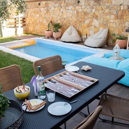 Dandy Villas Nea Roda - Melodic Waves - Private - Pool - Parking - Cellar Dış mekan fotoğraf