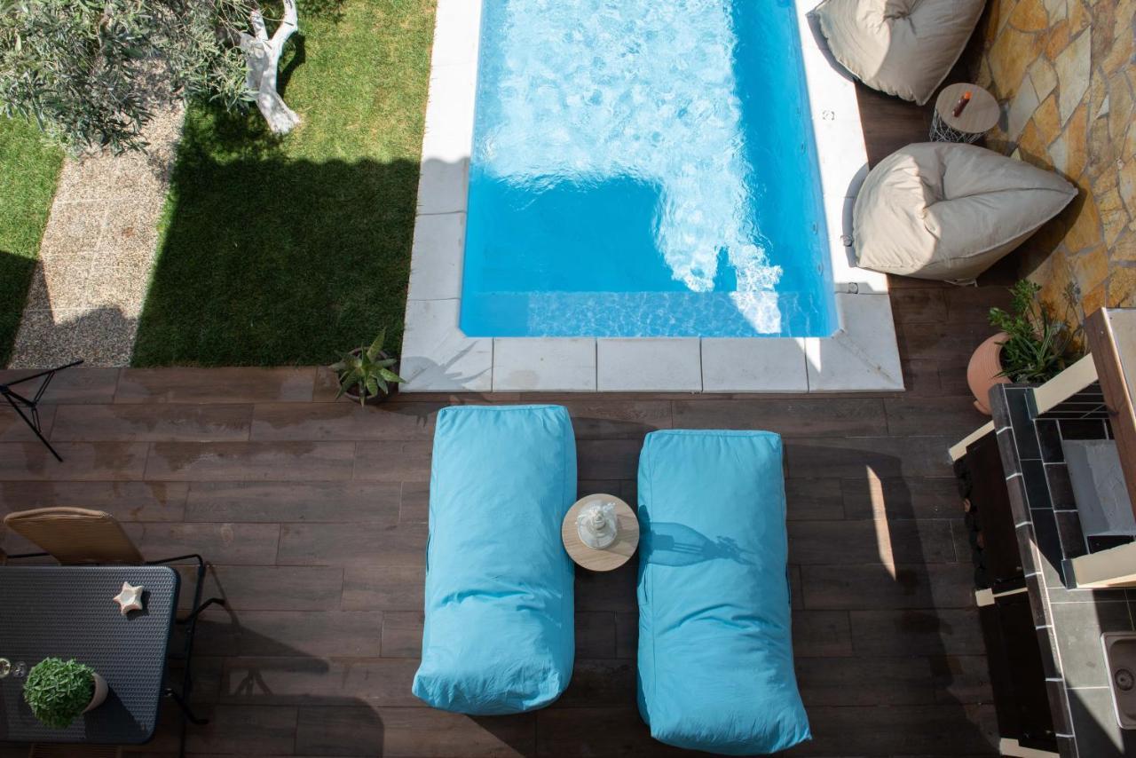 Dandy Villas Nea Roda - Melodic Waves - Private - Pool - Parking - Cellar Dış mekan fotoğraf