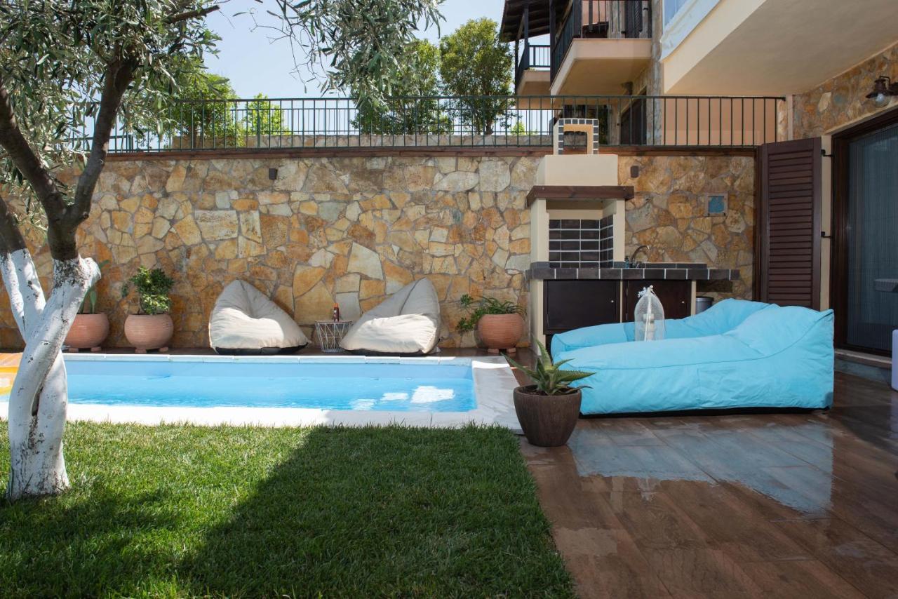 Dandy Villas Nea Roda - Melodic Waves - Private - Pool - Parking - Cellar Dış mekan fotoğraf