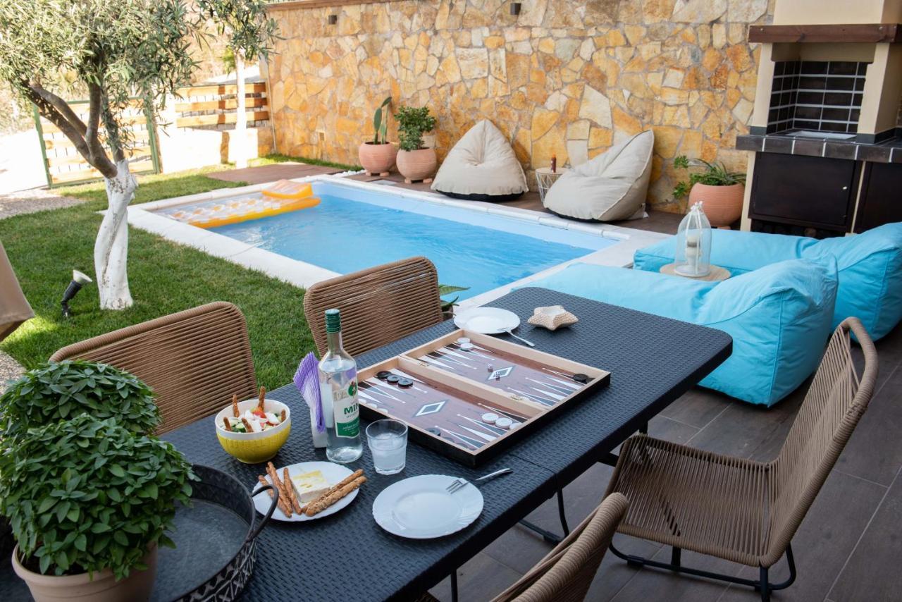 Dandy Villas Nea Roda - Melodic Waves - Private - Pool - Parking - Cellar Dış mekan fotoğraf